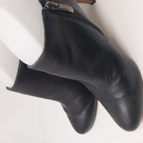 Vince Black Ankle Boots with High Heel - Picture 9 of 9